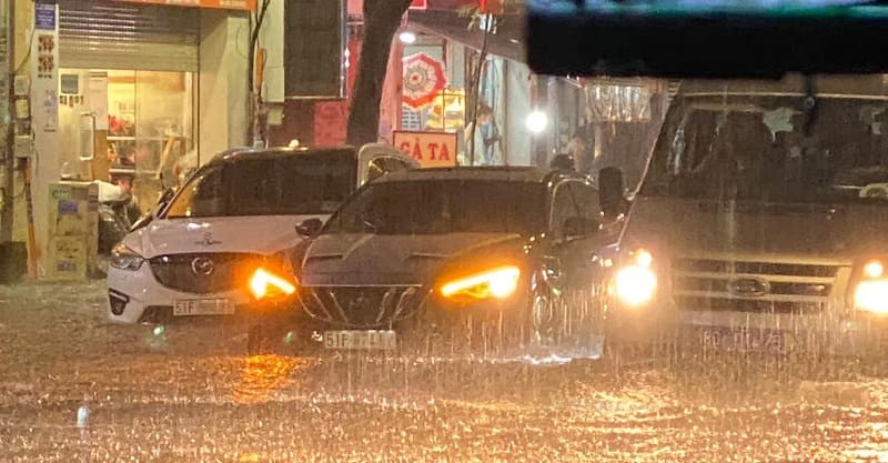 dấu hiệu nhận biết xe ô tô đã bị ngập nước