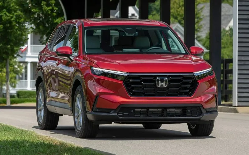 Nếu bỏ quên Honda CR-V trong danh sách các mẫu ô tô đi phượt đường dài tốt nhất hiện nay thì quả là một thiếu xót