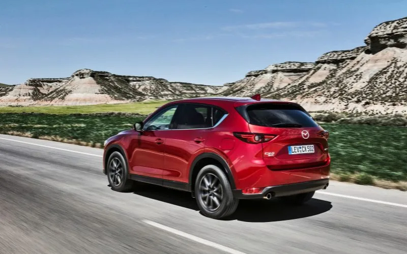 Động cơ vận hành của Mazda CX-5 là động cơ độc quyền Skyactiv 2.0L động cơ này mang đến công suất vận hành 154 mã lực