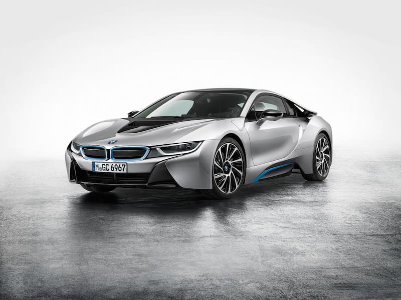 BMW i8 - Mẫu xe hybrid với thiết kế tiên phong