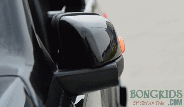 Gương chiếu hậu trên xe ô tô điện trẻ em DKF-150 3 chỗ ngồi