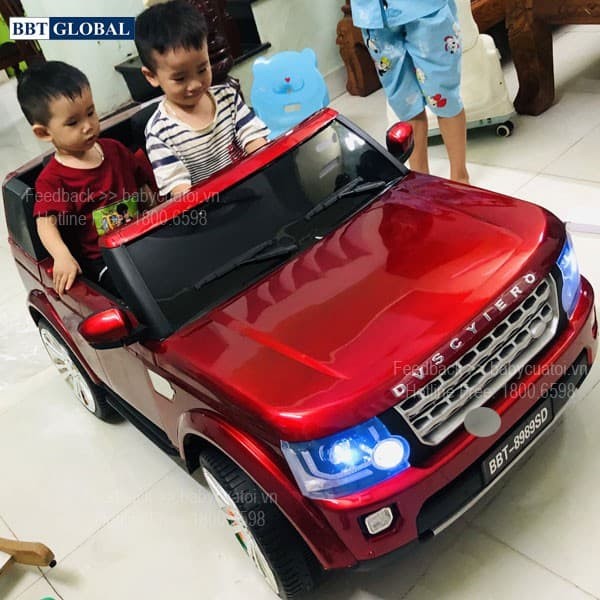 Xe ô tô điện trẻ em dáng Land Rover BBT-8989