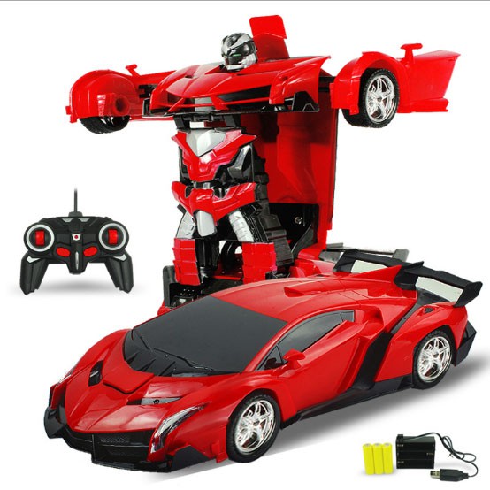Xe ô tô điều khiển từ xa biến hình robot: Món quà thú vị cho bé