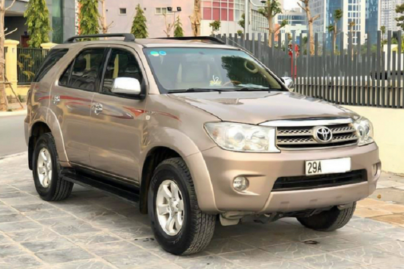 Xe ô tô dưới 500 triệu đồng: Lựa chọn xe 7 chỗ cũ đáng mua
