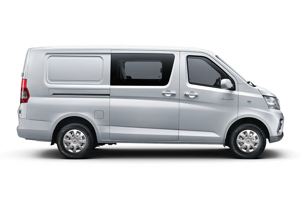 Góc nhìn bên hông xe ô tô tải van Tera V8 5 chỗ