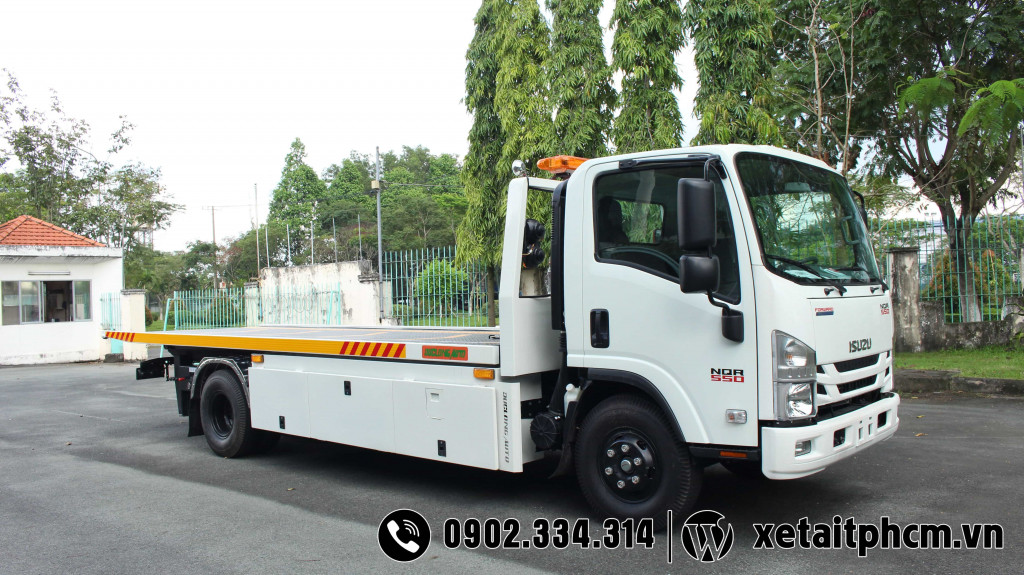Hình ảnh cận cảnh xe cứu hộ sàn trượt Isuzu NQR550