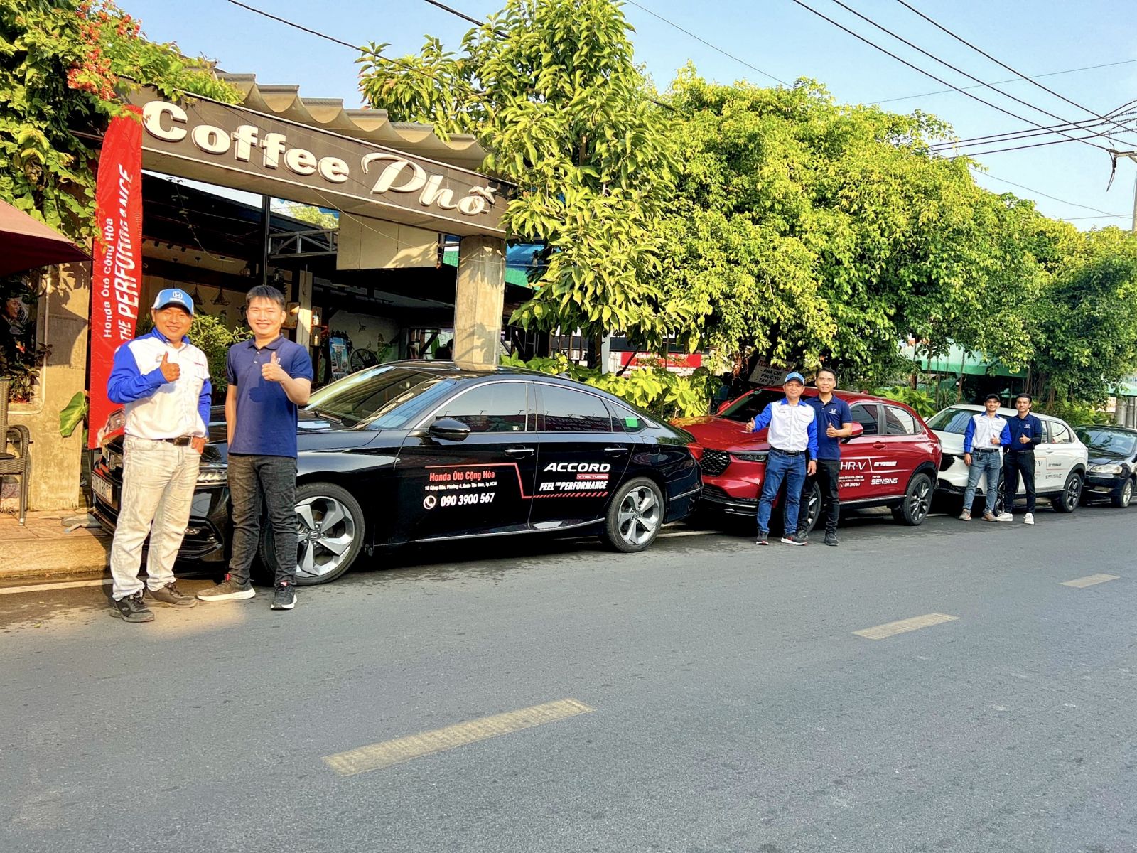 Xe ô tô sự kiện: Khu vực trưng bày xe
