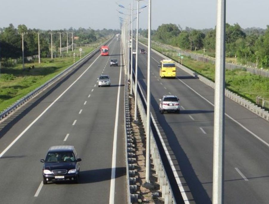 Tai Ảnh Xe Ô Tô Và Cách Hiểu Điểm Mù