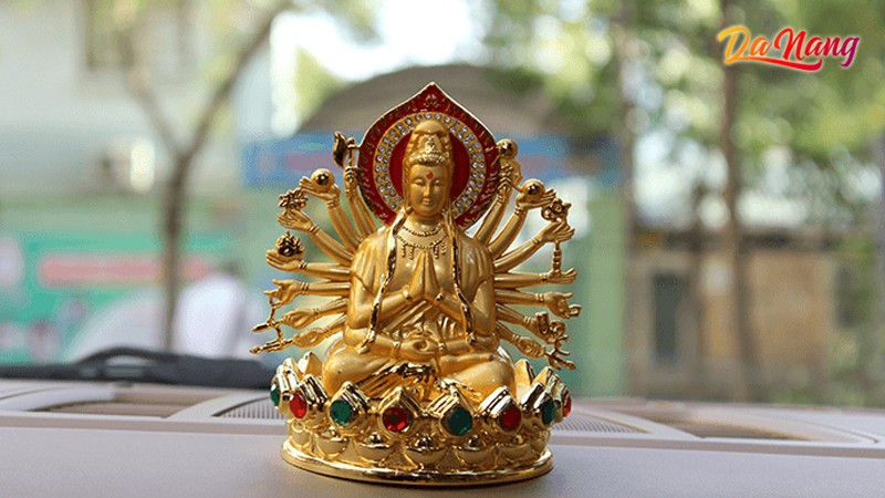 tượng phật đá mỹ nghệ tại xưởng Dũng Gollben Đà Nẵng