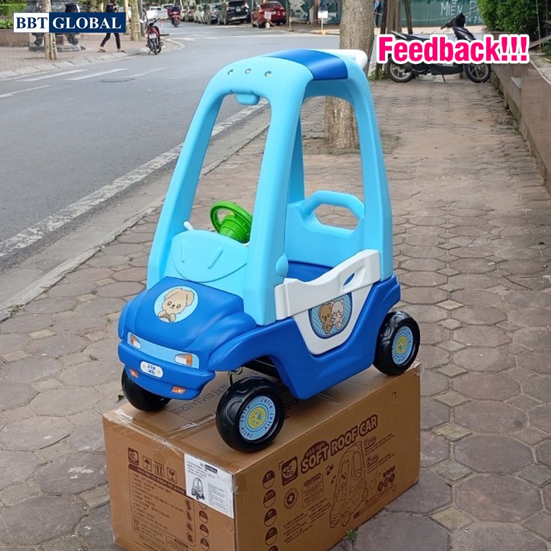 Xe chòi chân ô tô cảnh sát Z06 góc nhìn nghiêng