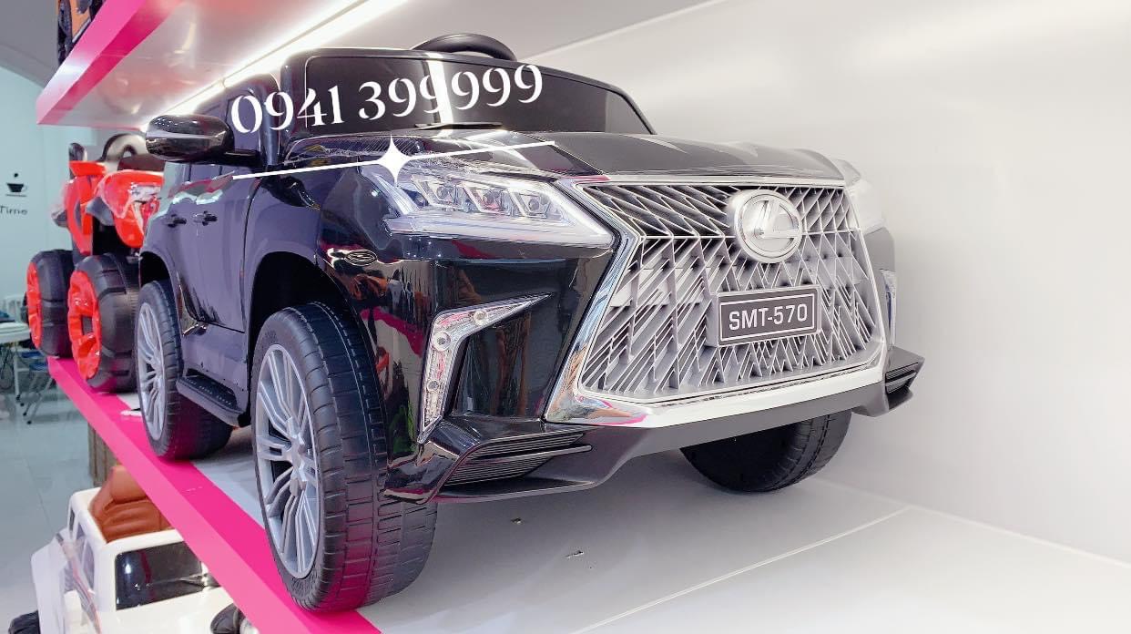 Cổng sạc xe điện trẻ em Lexus LX570