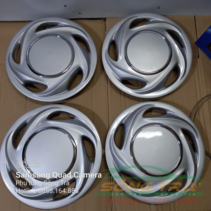 Chụp mâm xe ô tô là gì? Lợi ích và Cách chọn