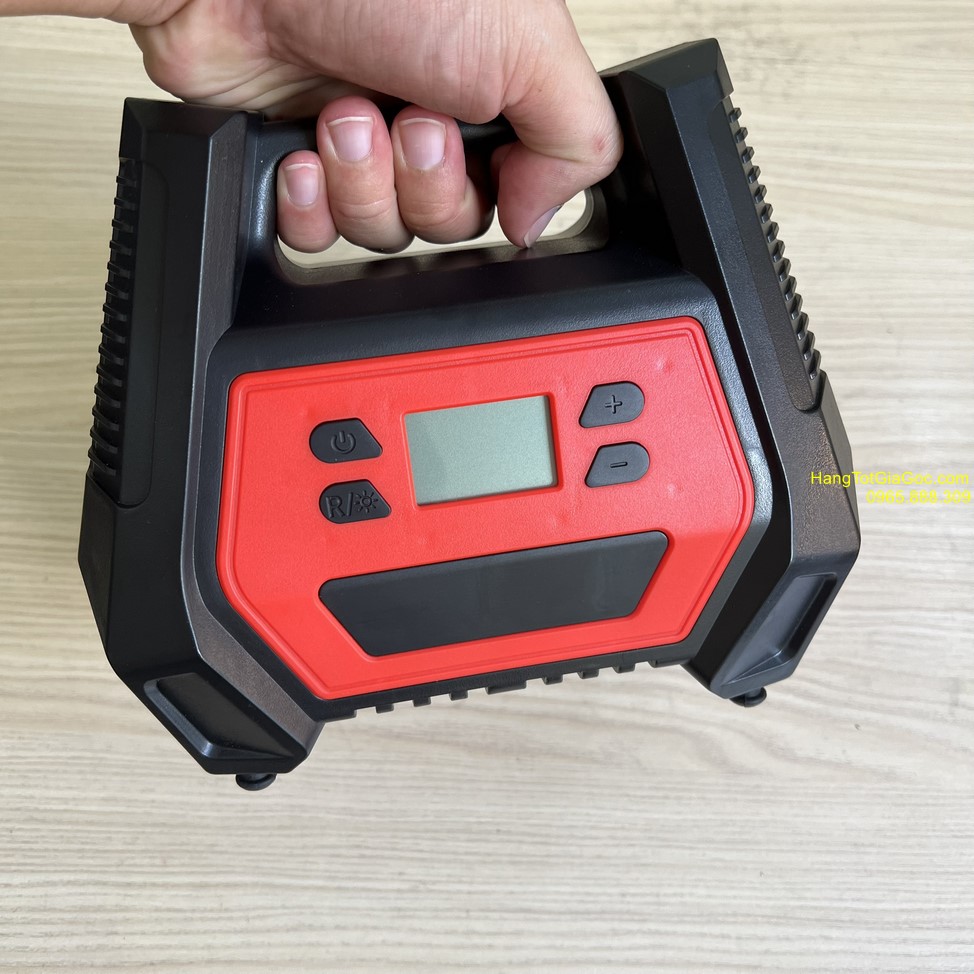 Bơm bánh xe ô tô BXD09 khi sử dụng nguồn 220V Bơm bánh xe ô tô BXD09 khi sử dụng nguồn 220V