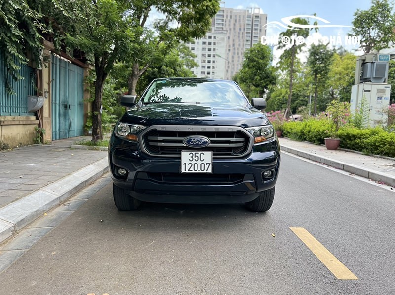 Đầu xe ô tô Ford Ranger XLS 2020 cũ với thiết kế Kinetic Design cơ bắp