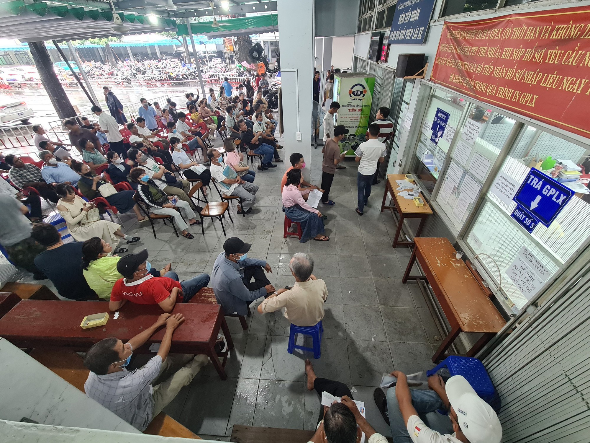 Thủ Tục Đổi Giấy Phép Lái Xe Ô Tô TPHCM Chi Tiết