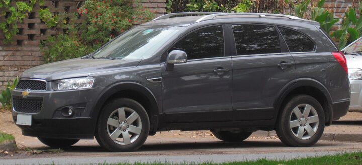 Thông số kỹ thuật xe ô tô Chevrolet Captiva LT chi tiết