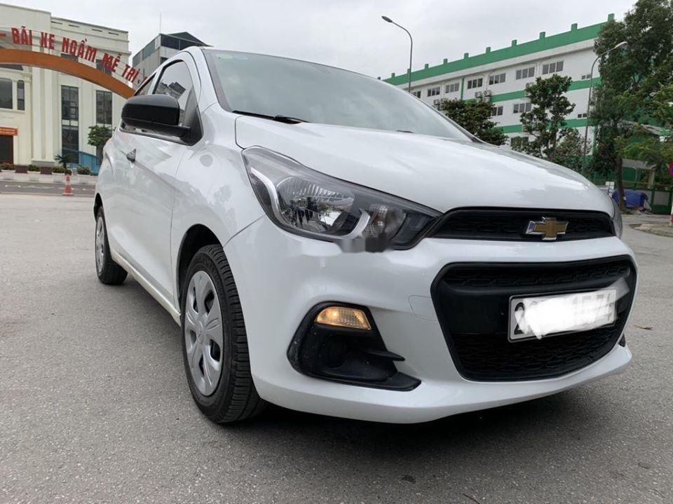 Xe Ô Tô Cũ Dưới 200 Triệu Tại Hà Nội: Cẩm Nang Toàn Diện