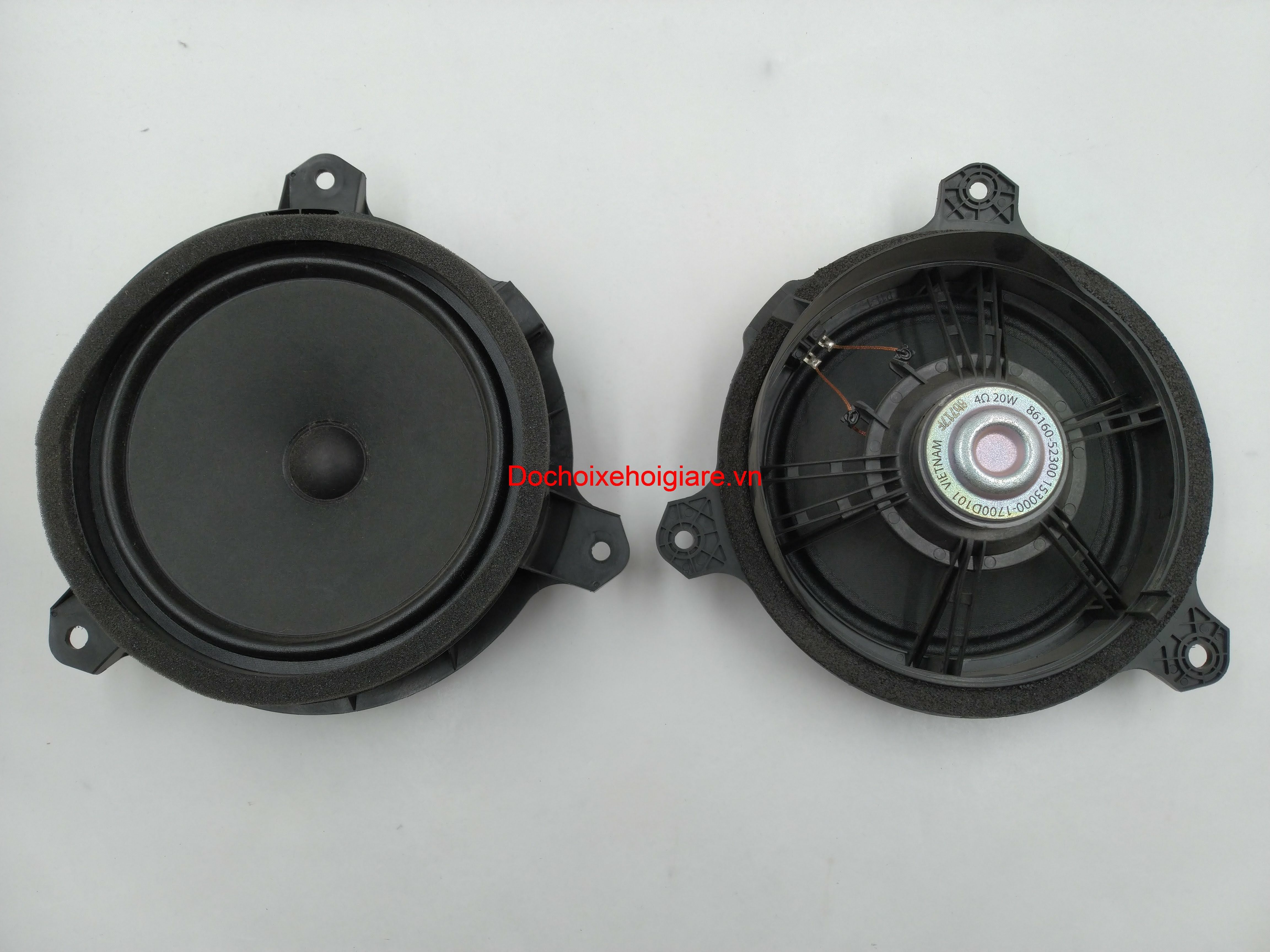 Loa Cánh Ô Tô Tháo Xe: Lựa Chọn Thông Minh Cho Âm Thanh Xe Hơi