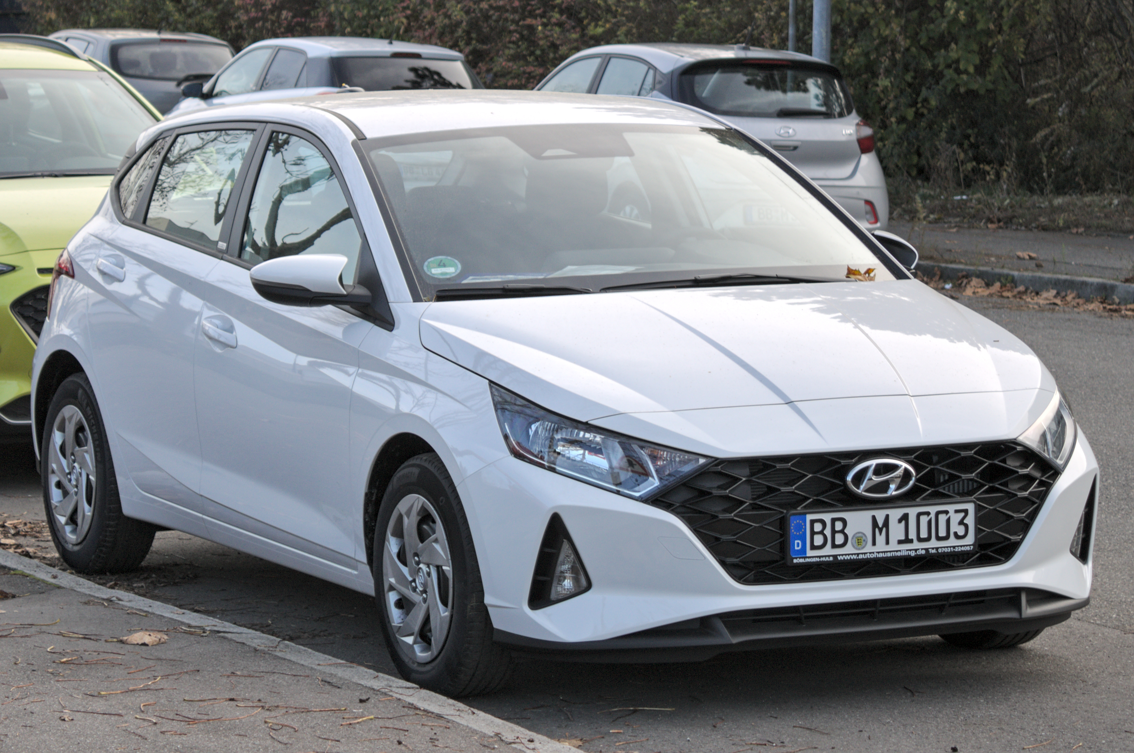 Xe Ô Tô Hyundai 5 Chỗ i20: Đánh Giá Chi Tiết Và Thông Số Kỹ Thuật