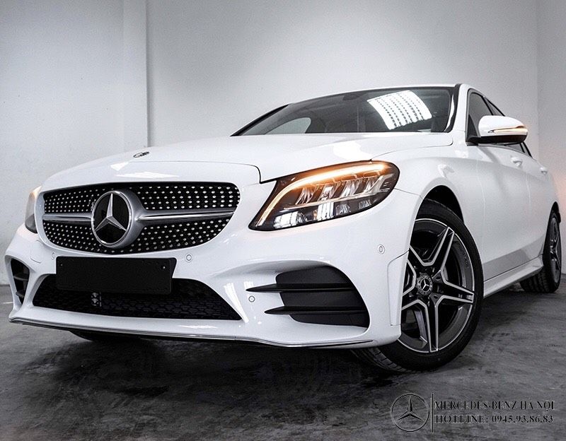 Giá Xe Ô Tô Mercedes C180: Cập Nhật Và Phân Tích Chi Tiết