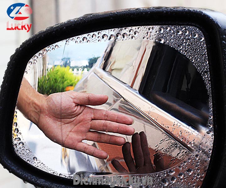Miếng Dán Chống Nước Xe Ô Tô: Giải Pháp An Toàn Khi Lái Xe Mưa