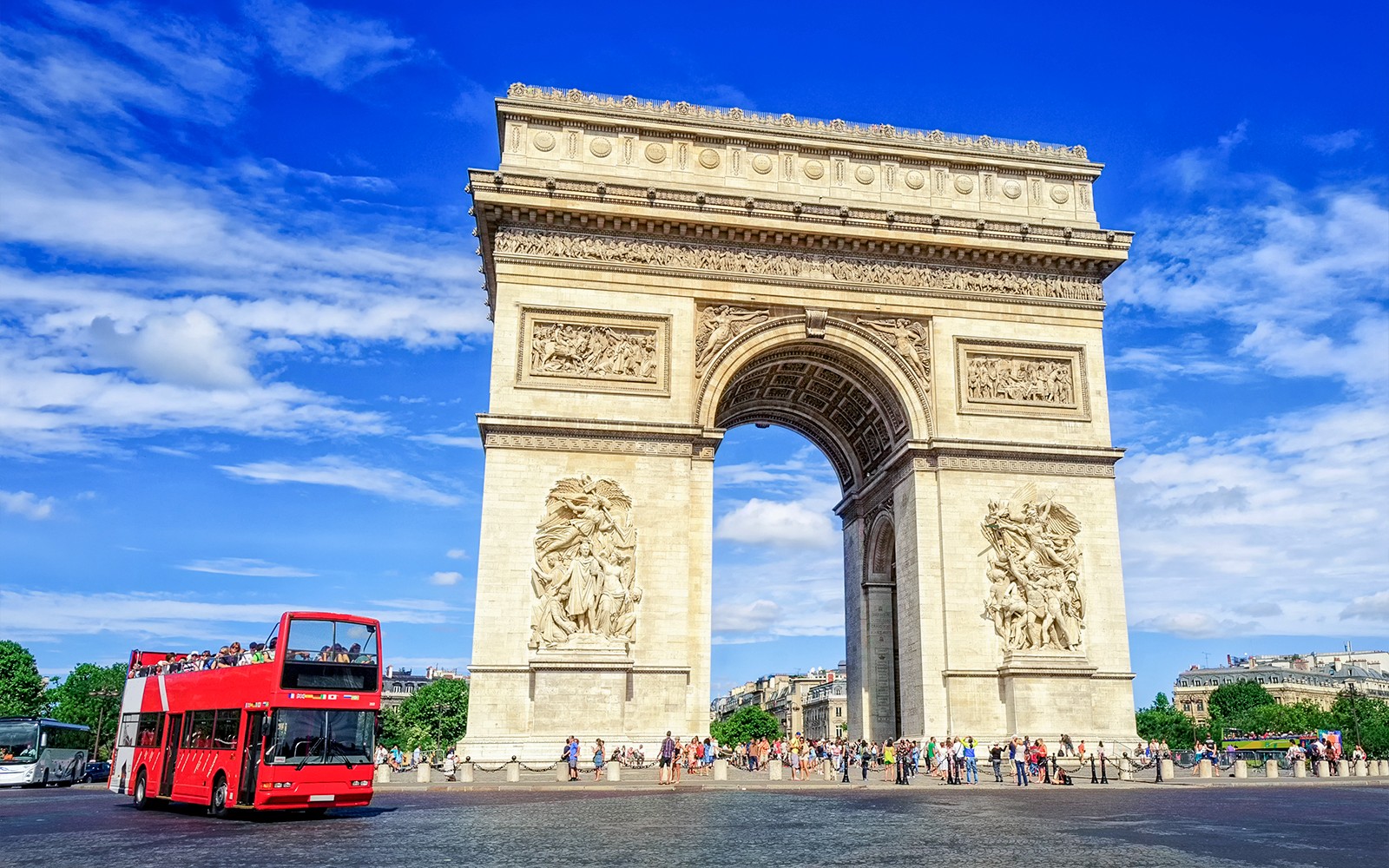 Mạng lưới xe ô tô buýt ở Paris: Hướng dẫn toàn diện