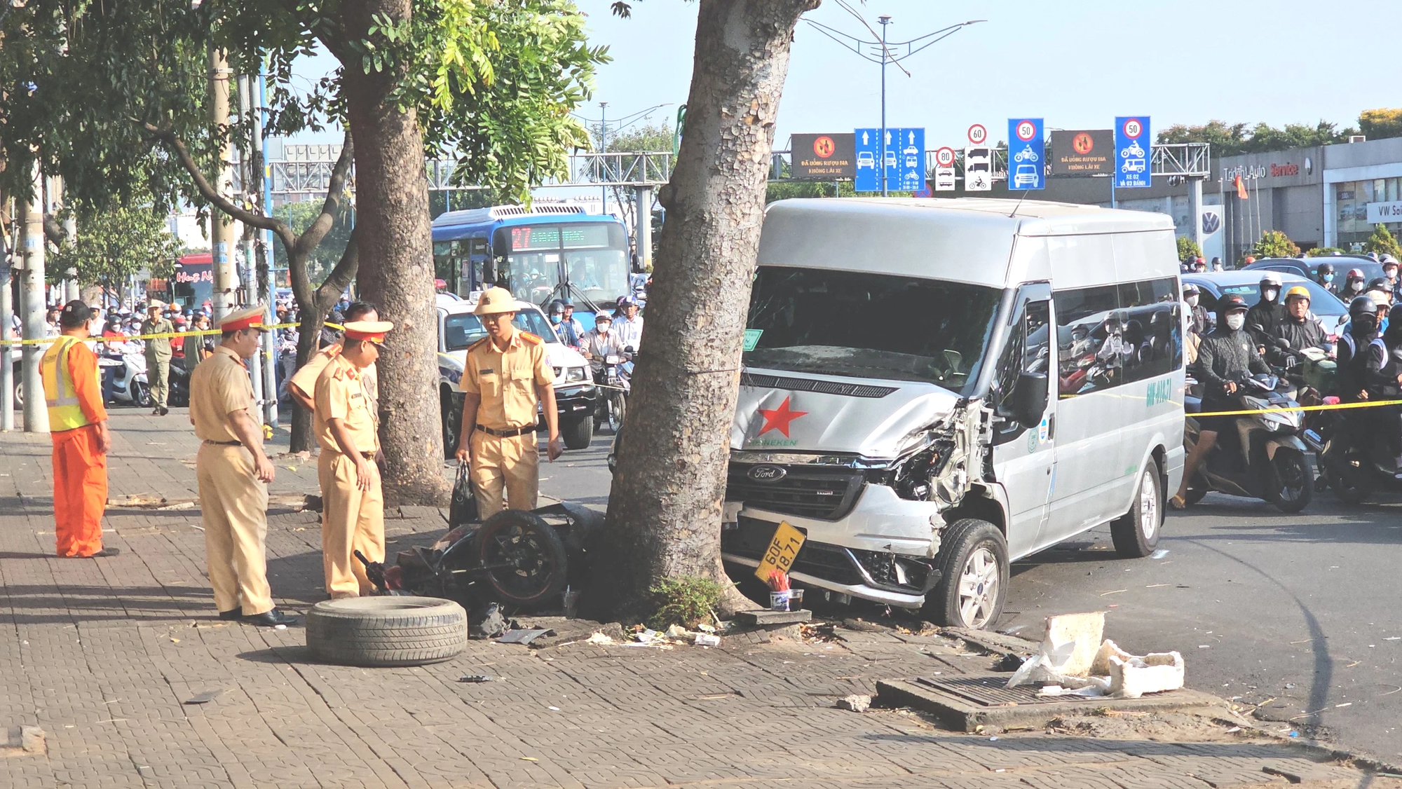 Xe Ô Tô Tông Tân Phú: Toàn Cảnh Vụ Việc & Bài Học An Toàn Giao Thông