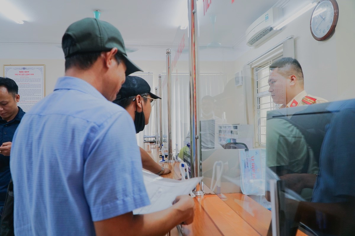 Phí Đăng Ký Biển Xe Ô Tô Cũ: Quy Trình & Chi Phí Chi Tiết
