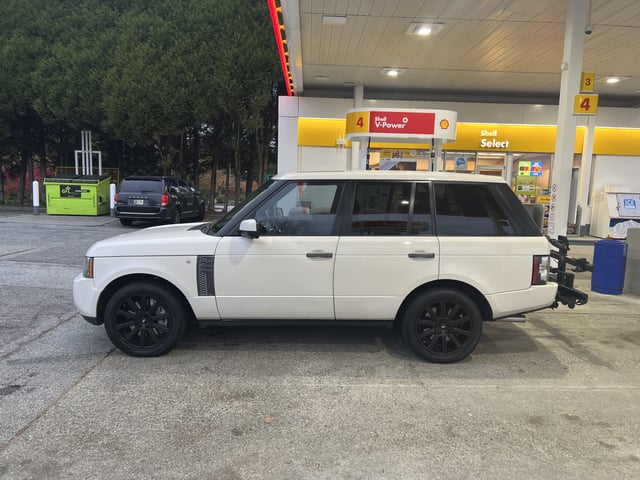 blacked-out-rims-on-l322-v0-j1l3zg0ateyb1 Sơn Vành Lốp Xe Ô Tô: Hướng Dẫn Chi Tiết Từ A Đến Z