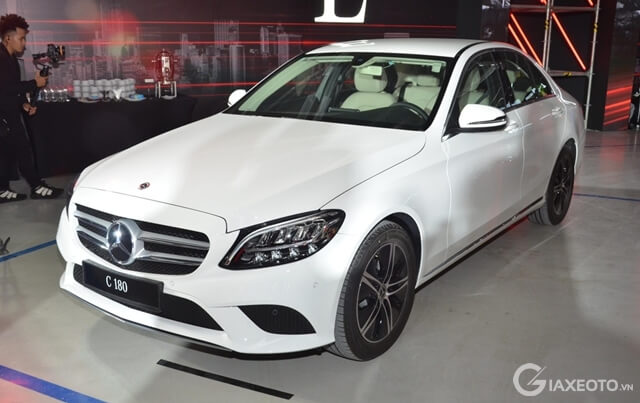 Giá Xe Ô Tô Mercedes C180: Cập Nhật Và Phân Tích Chi Tiết