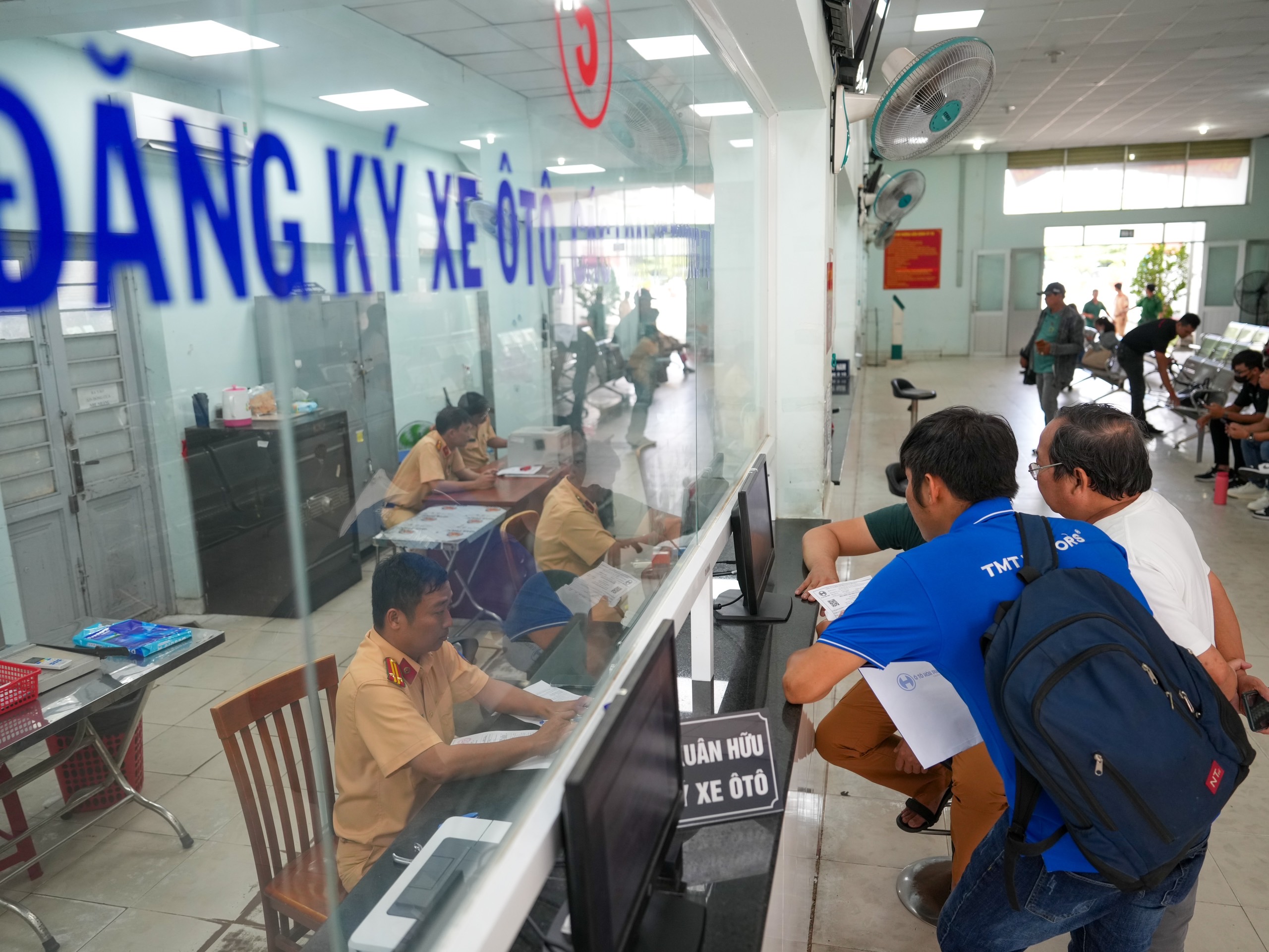 Hướng dẫn đăng ký xe ô tô ở Vũng Tàu chi tiết A-Z