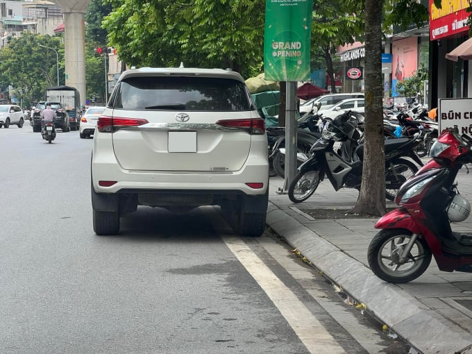 Ô tô đỗ xe sao đúng nơi quy định: Hướng dẫn chi tiết từ A-Z