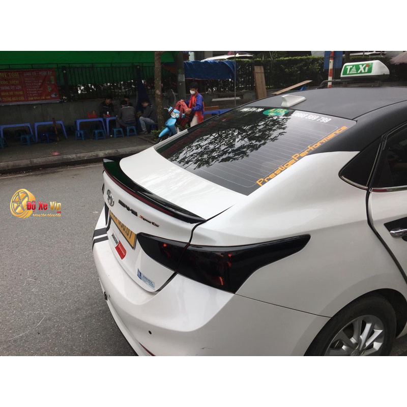 Xe Ô Tô Đuôi Đẹp: Nét Quyến Rũ Vượt Thời Gian Trong Thiết Kế Xe Hơi