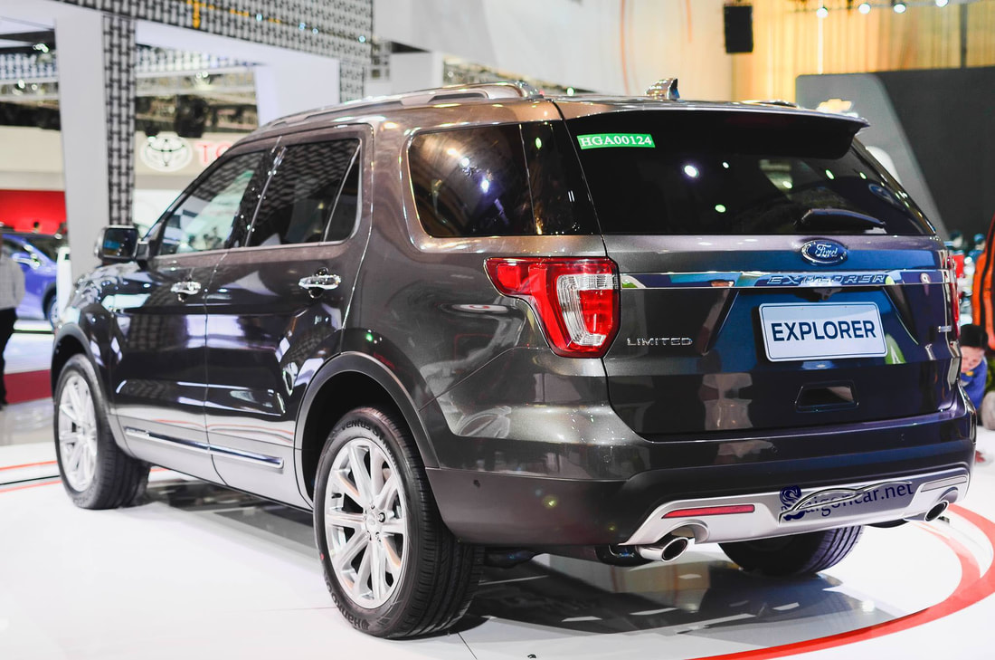 Xe Ô Tô Ford Hầm Hố: Biểu Tượng Sức Mạnh Và Phong Cách Trên Mọi Địa Hình