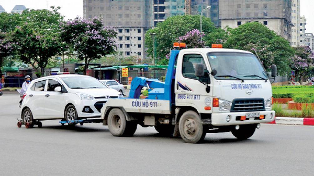 Xe ô tô cứu nạn tiếng Anh: Giải mã thuật ngữ và vai trò quan trọng