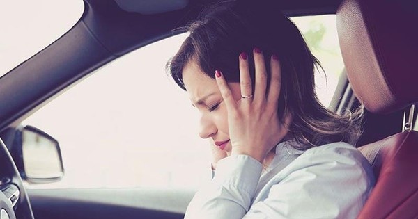 Xe ô tô đi bị ồn: Nguyên nhân và cách khắc phục hiệu quả