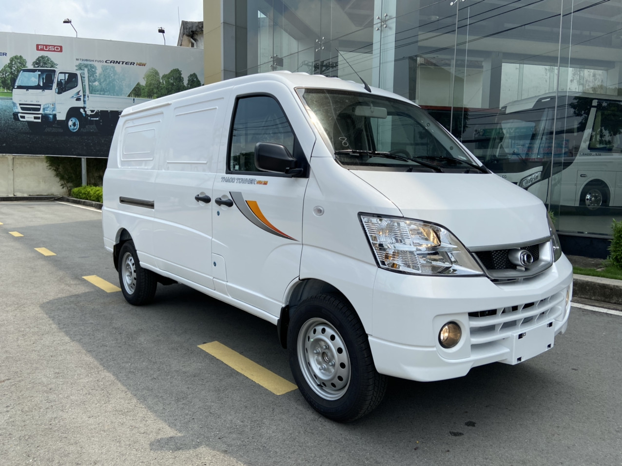 Xe Ô Tô Tải Thaco Towner 800: Đánh Giá Chi Tiết Từ A Đến Z