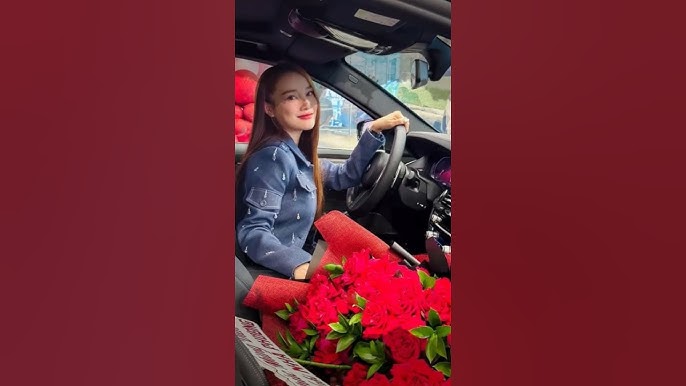Trường Giang tặng xe ô tô cho Nhã Phương: Tiết lộ về món quà đặc biệt