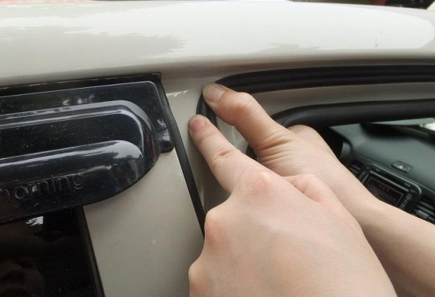 Thay Ron Cửa Xe Ô Tô: Hướng Dẫn Chi Tiết Từ A-Z