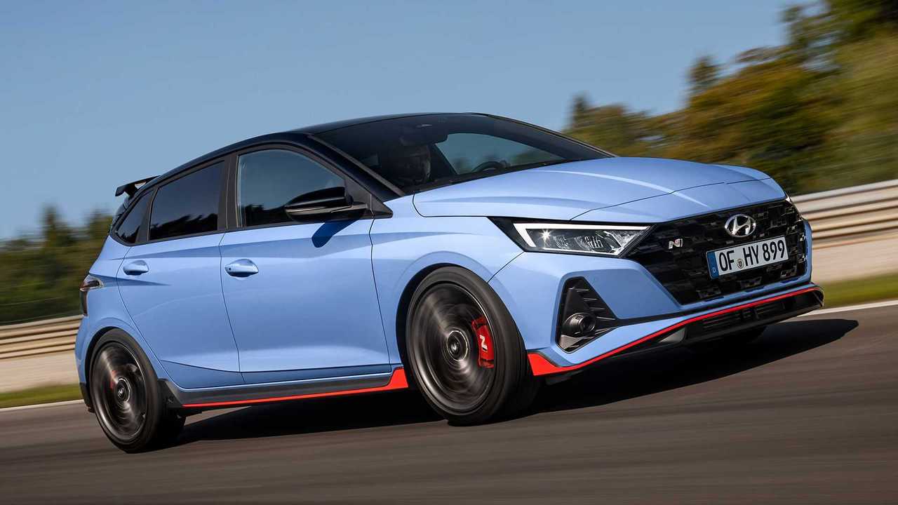 Xe Ô Tô Hyundai 5 Chỗ i20: Đánh Giá Chi Tiết Và Thông Số Kỹ Thuật