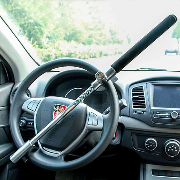 Xe ô tô gắn phụ kiện ô tô: Nâng tầm phong cách và tiện ích
