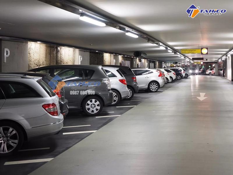 Bãi Giữ Xe Ô Tô Vạn Bảo: Đánh Giá Chi Tiết Dịch Vụ và Tiện Ích