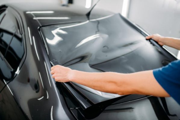 Dán Kính Chống Nóng Cho Xe Ô Tô: Hướng Dẫn Chi Tiết Từ A Đến Z