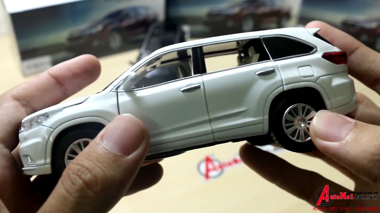 Mô hình xe ô tô con Toyota: Khám phá thế giới thu nhỏ đầy đam mê
