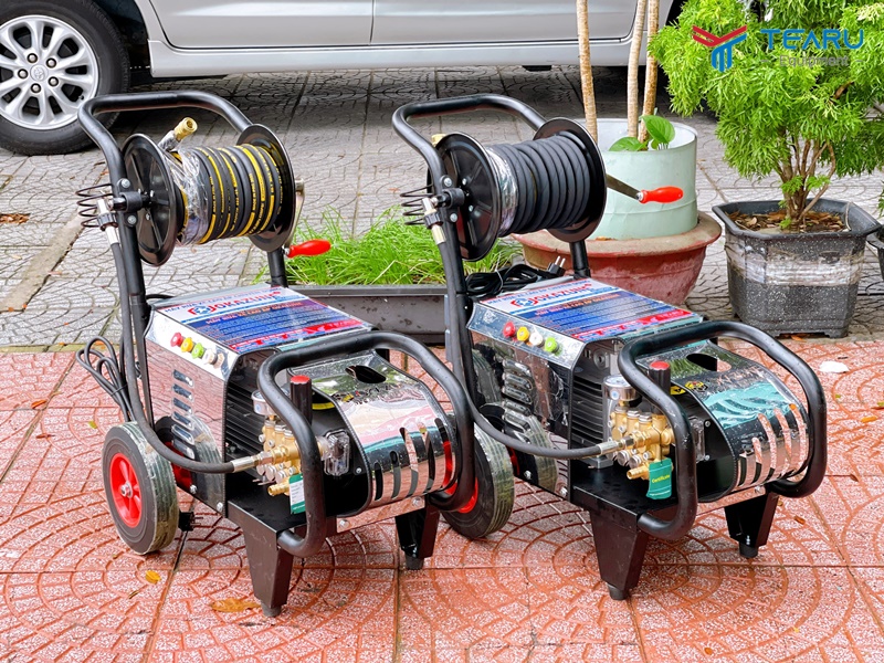Giá Máy Rửa Xe Ô Tô Áp Lực Cao: Cập Nhật Chi Tiết và Yếu Tố Ảnh Hưởng