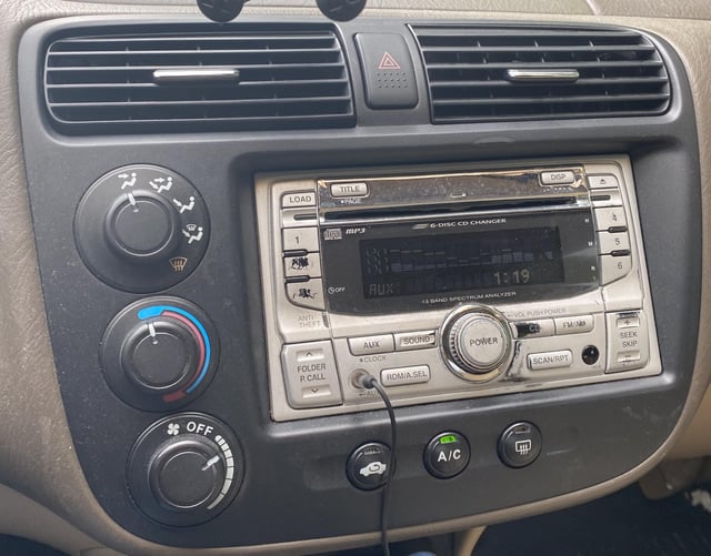 Âm thanh xe ô tô MP3: Nâng tầm trải nghiệm nghe nhạc trên mọi hành trình