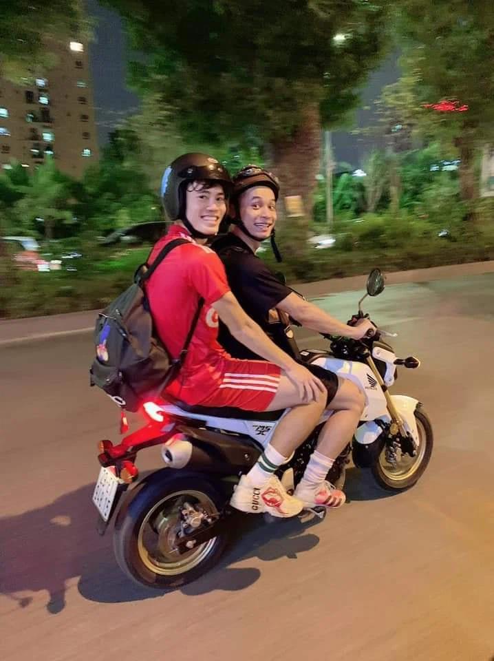 Xe ô tô của Độ Mixi: Khám phá bộ sưu tập xe độc đáo của “Tộc trưởng”