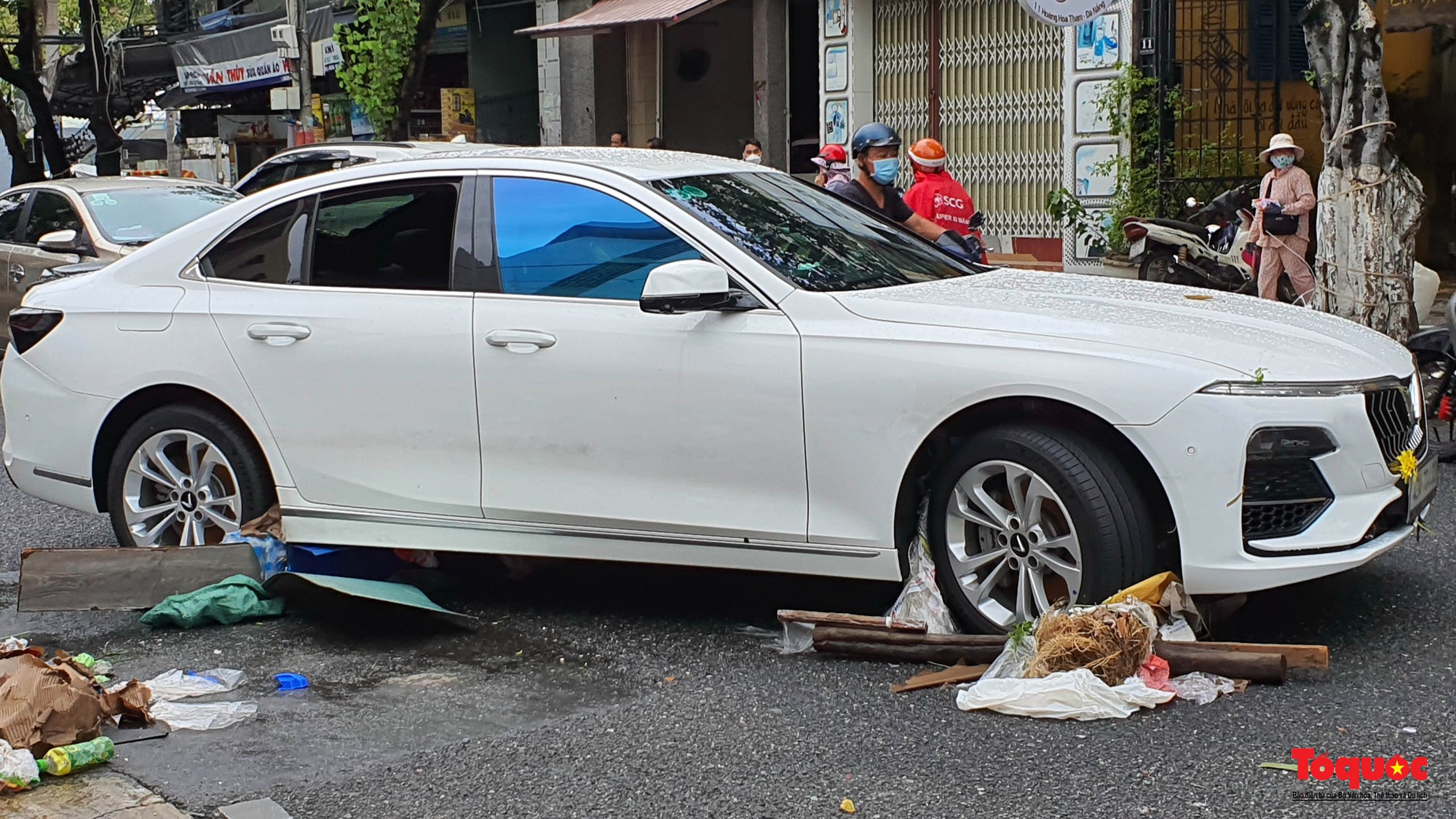 Xe ô tô rung rật đạp côn bị chết máy: Nguyên nhân và cách khắc phục