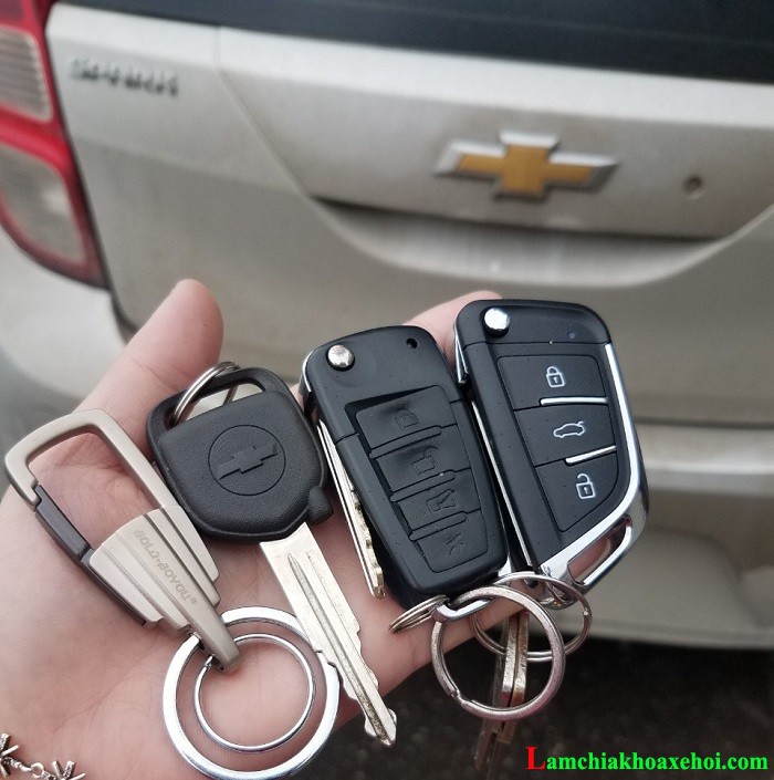 Cách sửa xe ô tô điều khiển từ xa hiệu quả tại nhà