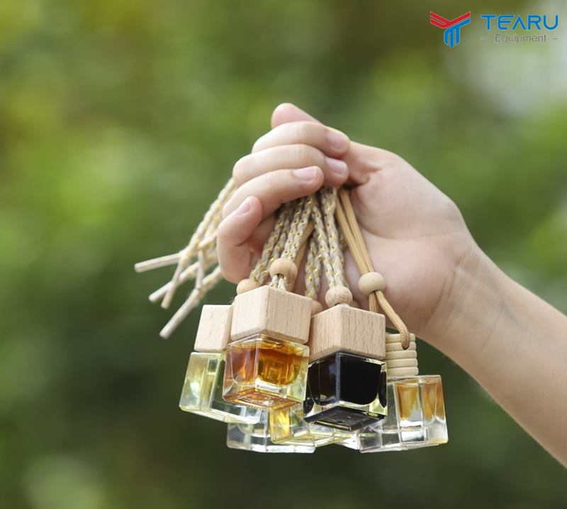 Lọ Nước Tinh Dầu Để Trên Xe Ô Tô: Hướng Dẫn Toàn Diện